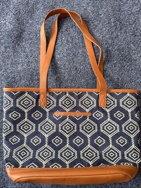 thirty-one Navy and Tan Geometric Canvas Tote